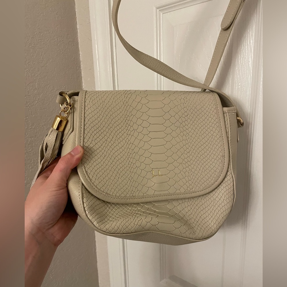 Gigi New York Leather Crossbody Purse